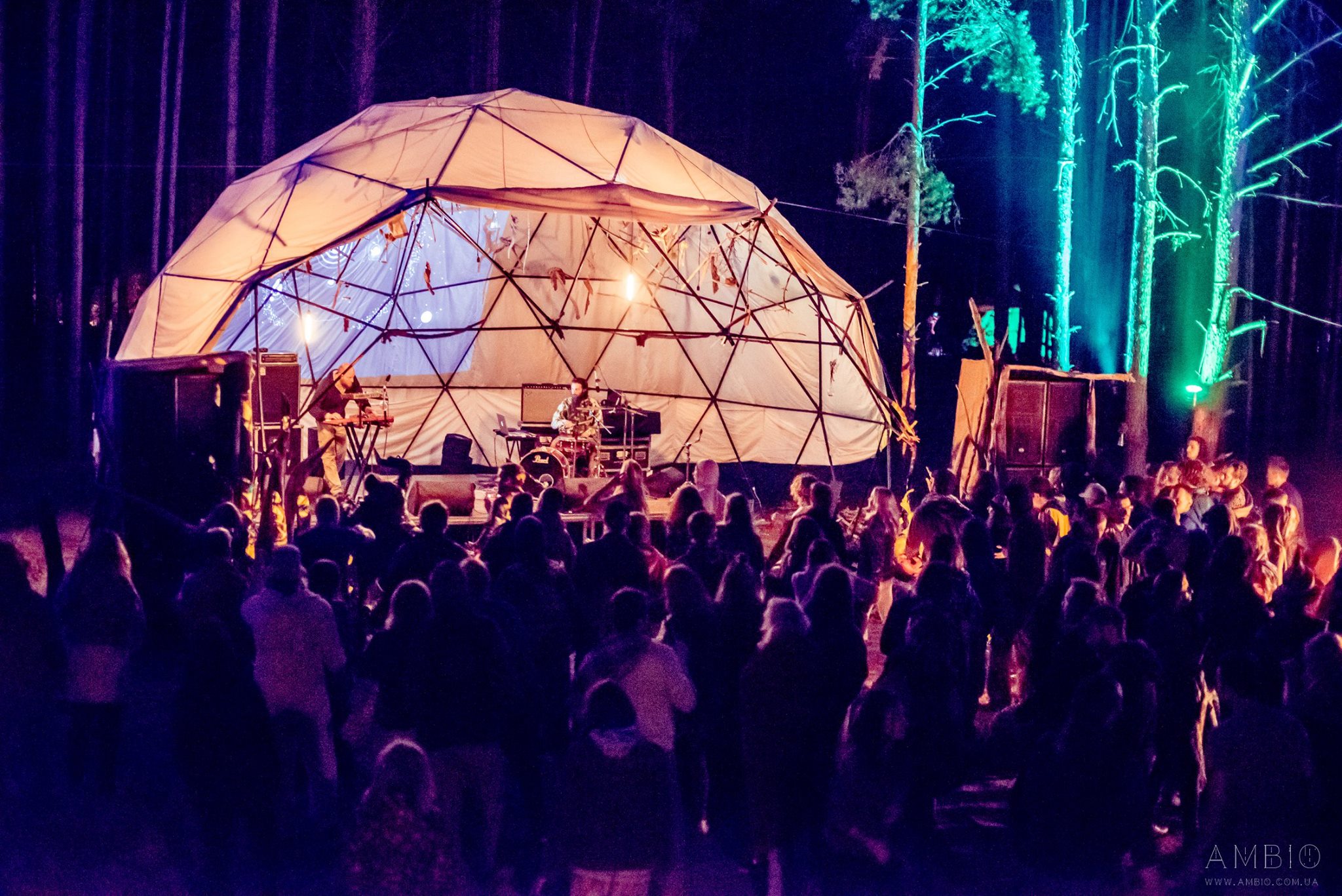 купол ночью